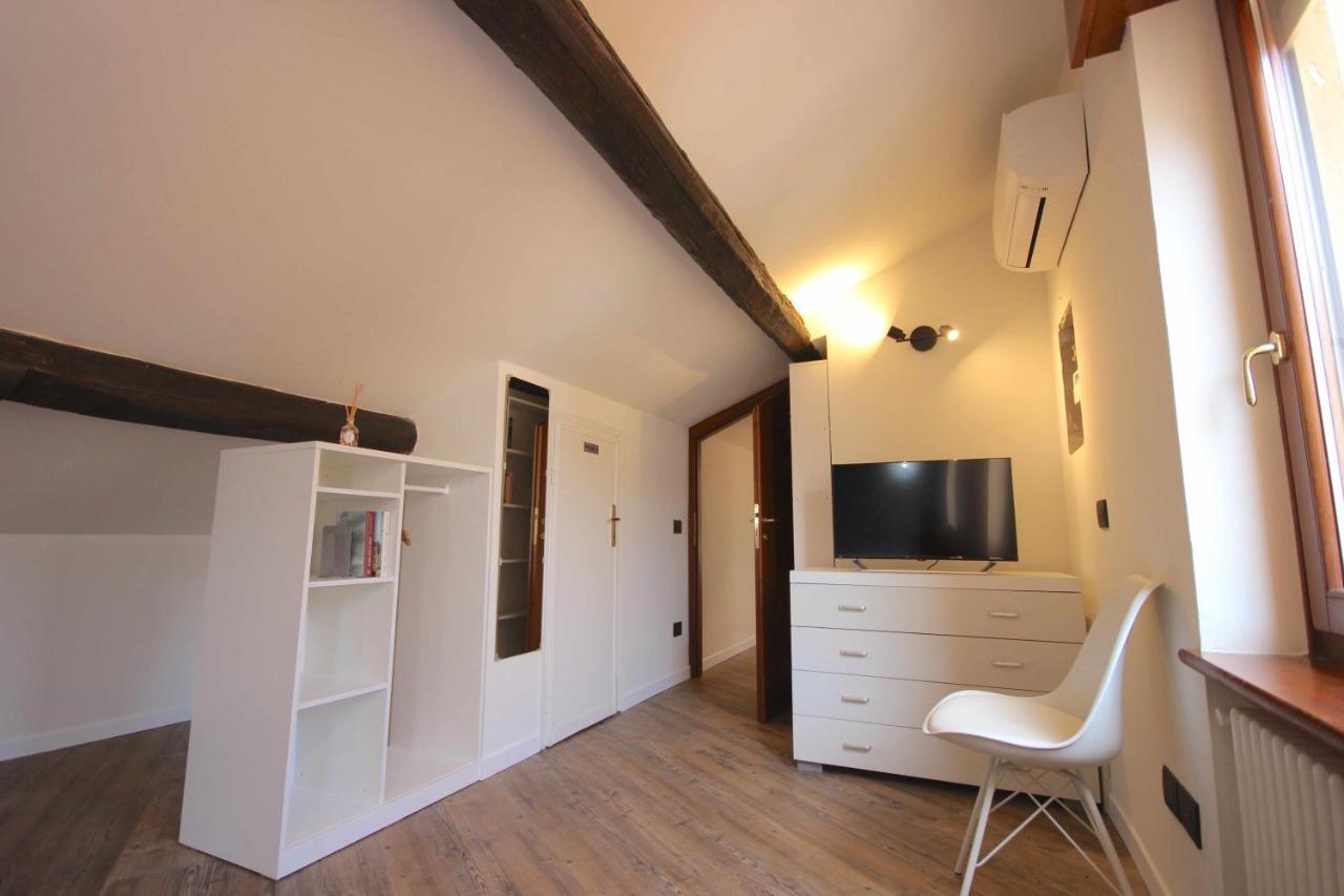 Case Vr Holiday Vittorias Flat Verona Eksteriør billede